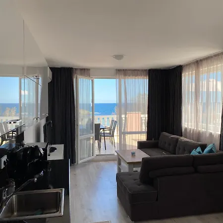 Vip студио симона - - 1-ва линия море 4* Lozenets
